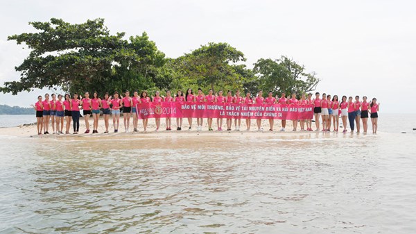 Chùm[-]ảnh[-]thí[-]sinh[-]hoa[-]hậu[-]Việt[-]Nam[-]2014[-]chụp[-]ảnh[-]kêu[-]gọi[-]bảo[-]vệ[-]môi[-]trường